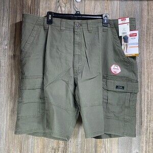 Wrangler Five Star Epic Soft Relaxed Fit Cargo Shorts Size 44 With 10” Inseam